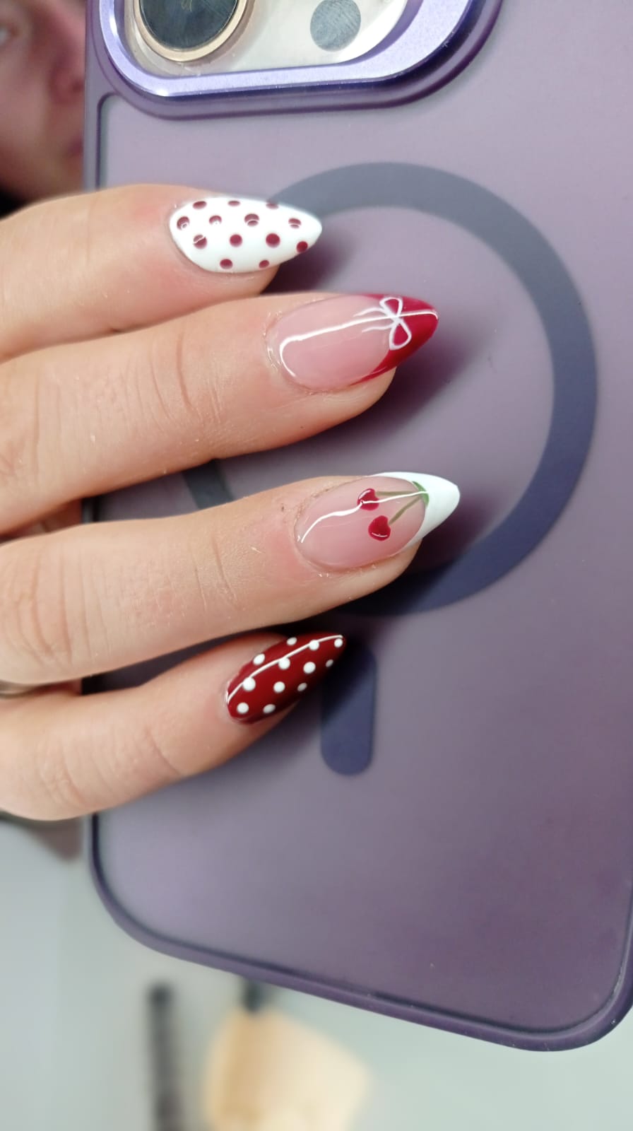 Trabajo de uñas Margarita's Beauty Studio 27