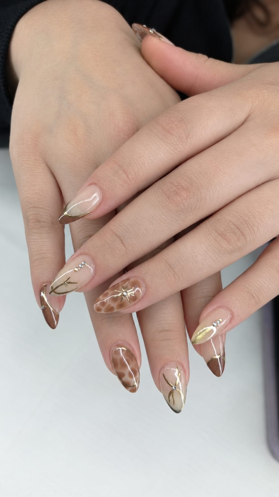 Trabajo de uñas Margarita's Beauty Studio 42